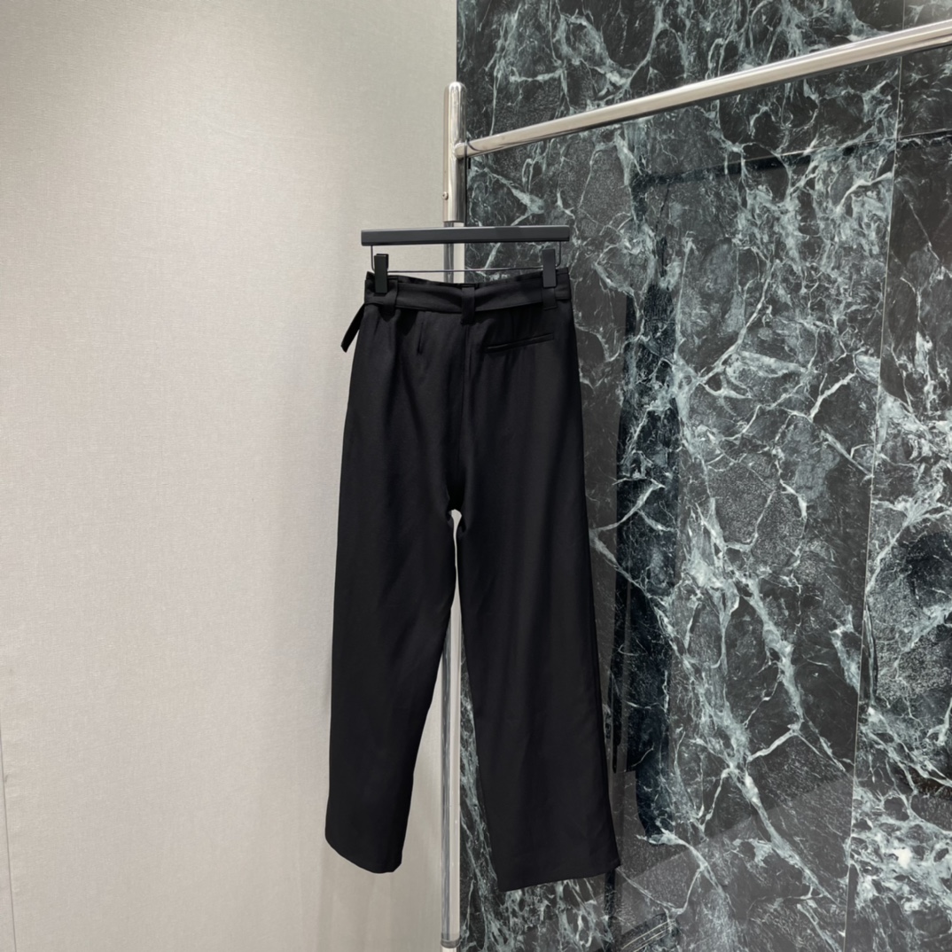 罗意威 26春季新款 垂感西装裤 100%羊毛材质 垂坠感满分 宽松阔腿设计超显腿长!高腰+可拆卸金属腰