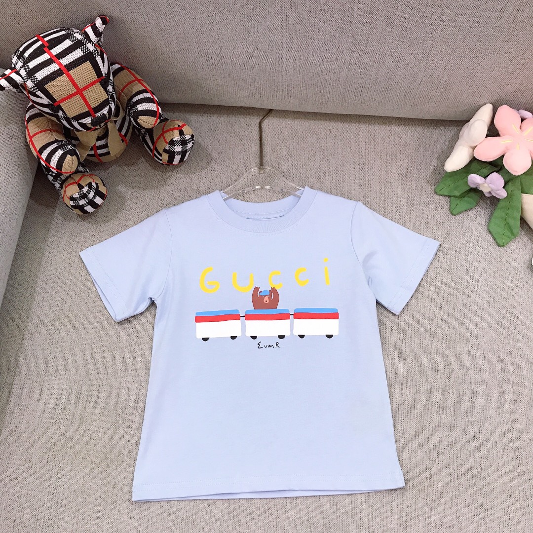 Alta costura solo cambio de talla. Tallas: 90-150 GUCC* Estampado de osito infantil en tren 🚞 camiseta de manga corta.…