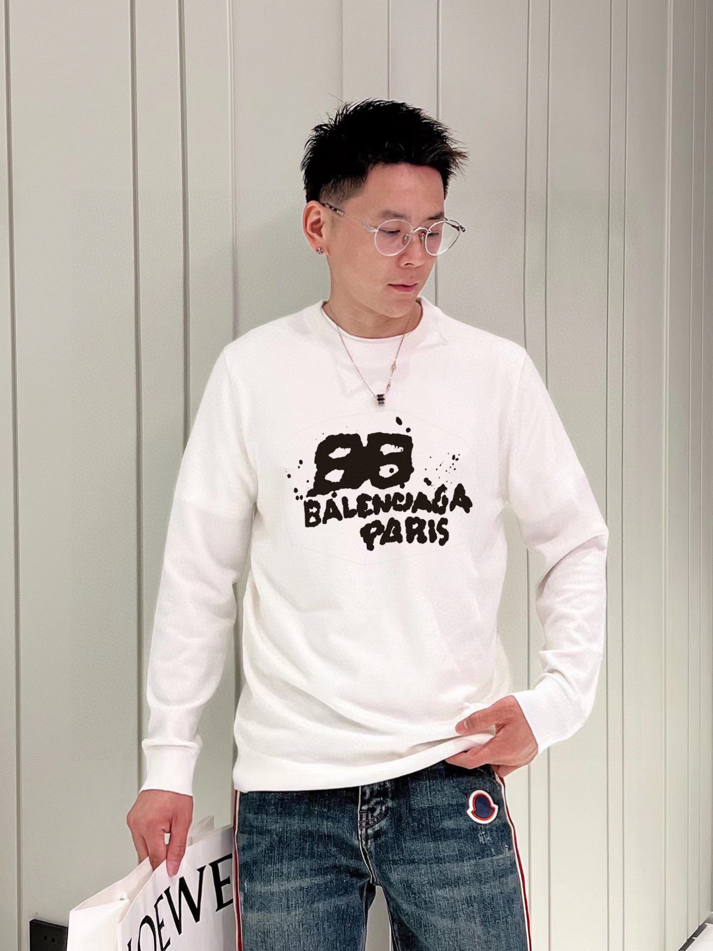 Balenciaga 品牌：巴黎世家 秋冬 圆领套头羊毛衫 全品相 羊毛混纺面料 2026最新款 黄金比例 修身款软黄金 百搭实用型的单品