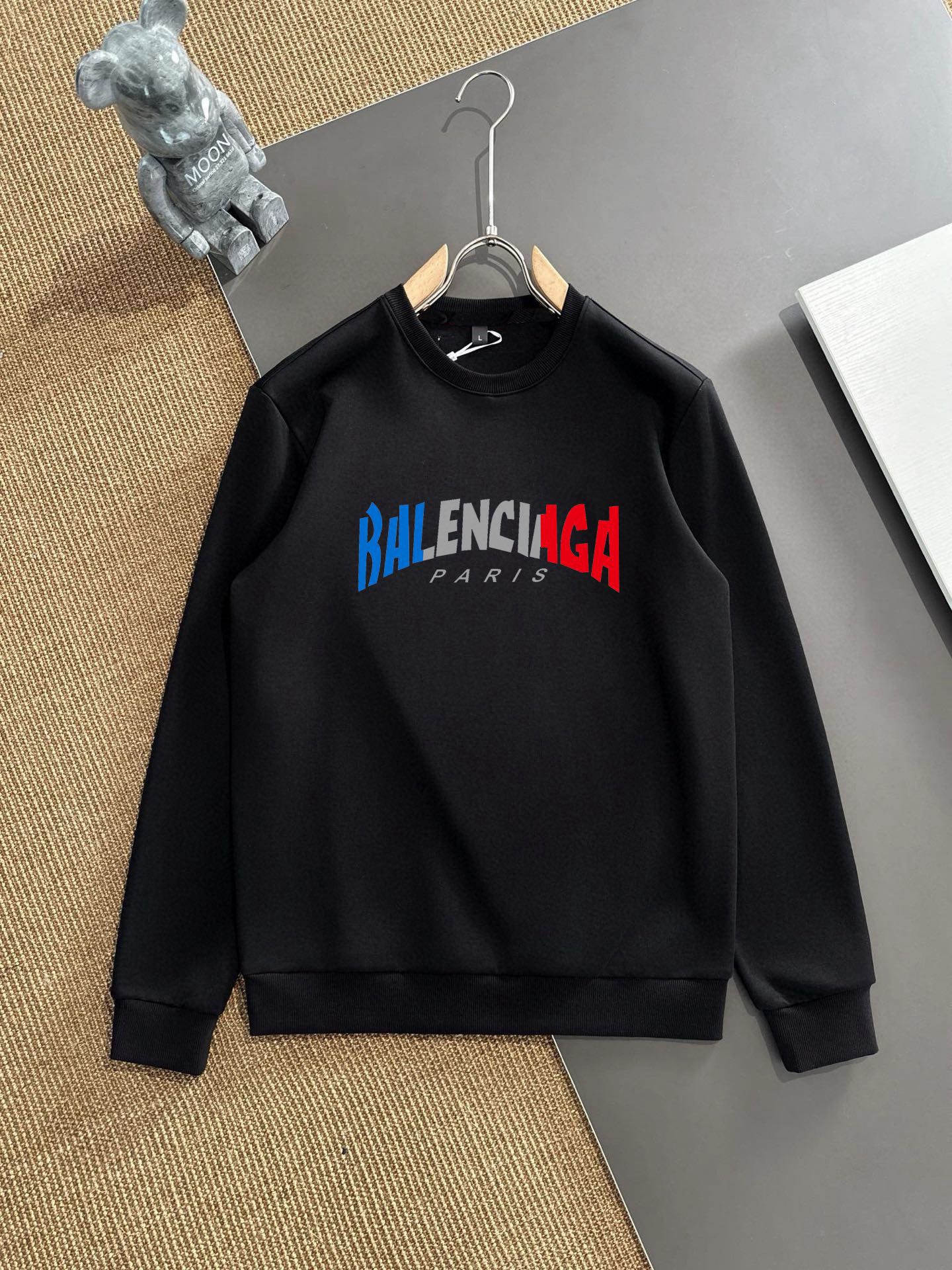 Balenciaga 品牌：巴黎世家 (胖子福音) 套装来袭 专注官网 2026全新 卫衣套装 狠货 就为一个贴合、完美的上身效果 全天然优质罗马棉100%