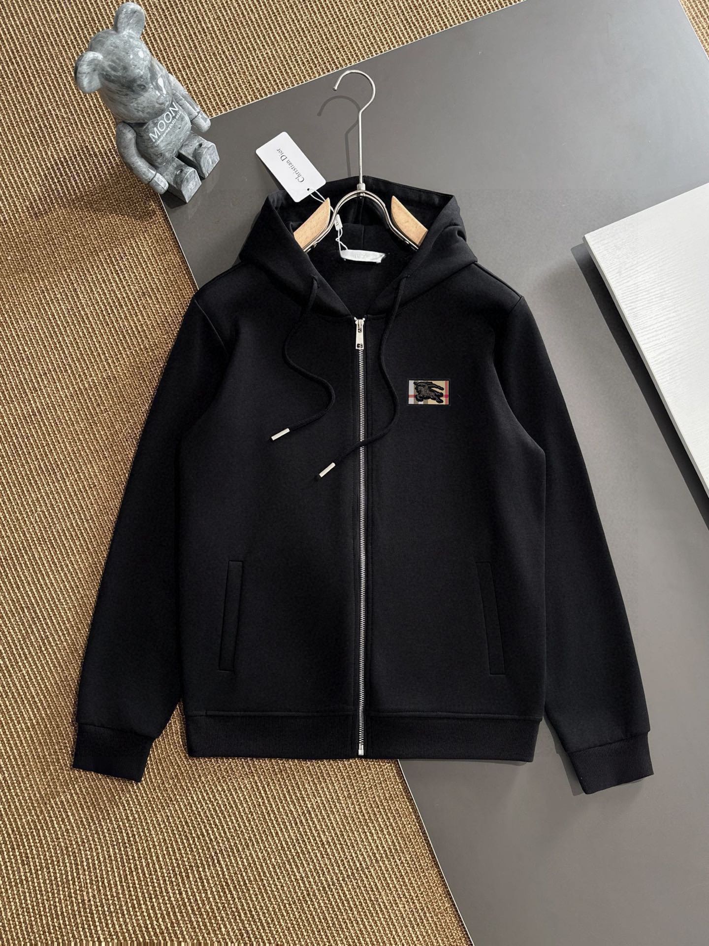 Burberry 品牌：巴宝莉 (胖子福音) 套装来袭 专注官网 2026全新 卫衣套装 狠货 就为一个贴合、完美的上身效果 全天然优质罗马棉100%