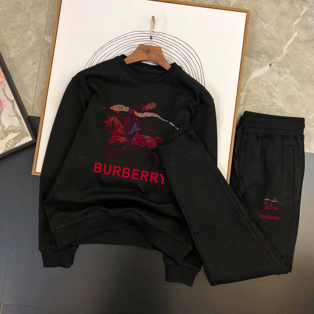 Burberry 品牌：巴宝莉 (胖子福音) 套装来袭 专注官网 2026全新 卫衣套装 狠货 就为一个贴合、完美的上身效果 全天然优质罗马棉100%