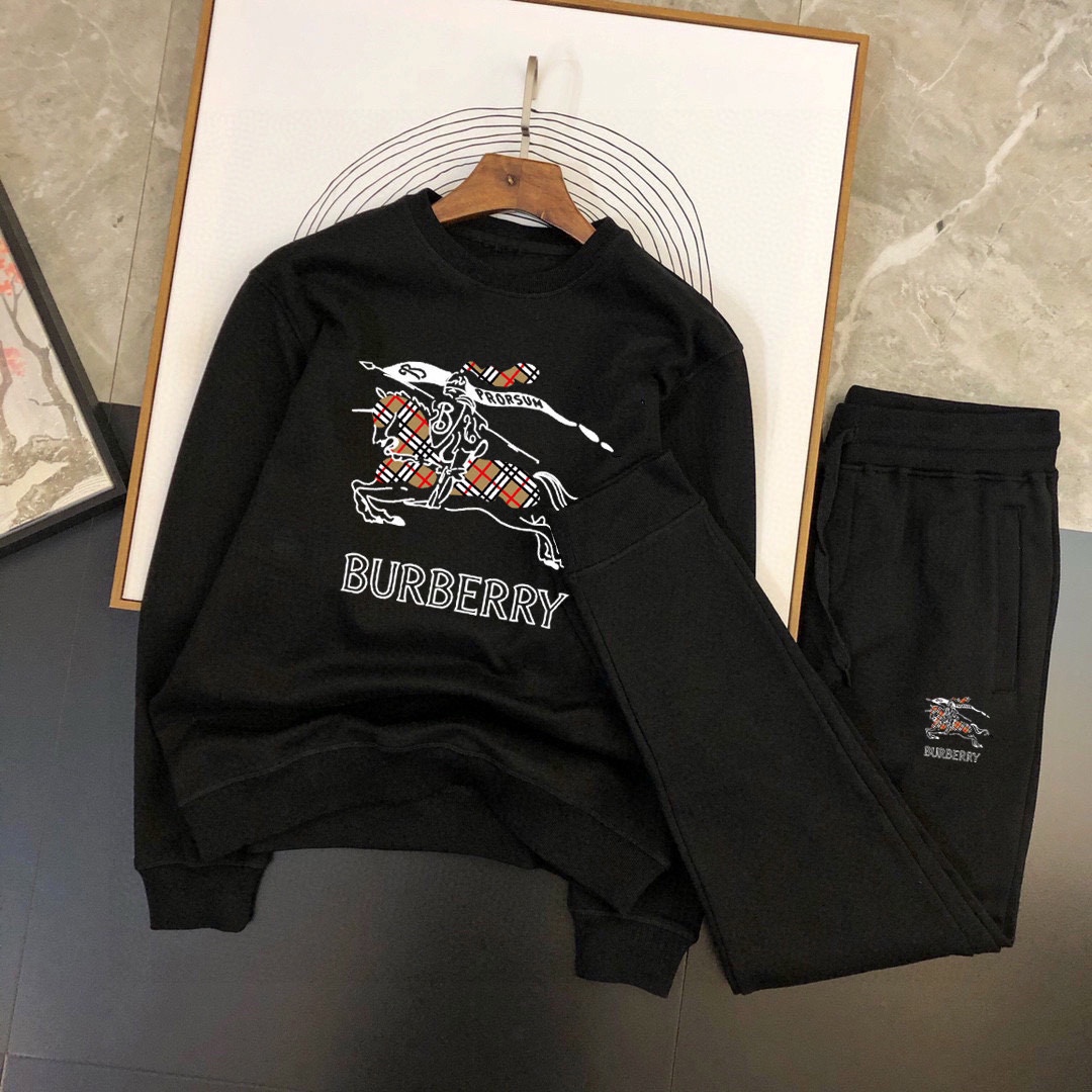 Burberry 品牌：巴宝莉 (胖子福音) 套装来袭 专注官网 2026全新 卫衣套装 狠货 就为一个贴合、完美的上身效果 全天然优质罗马棉100%