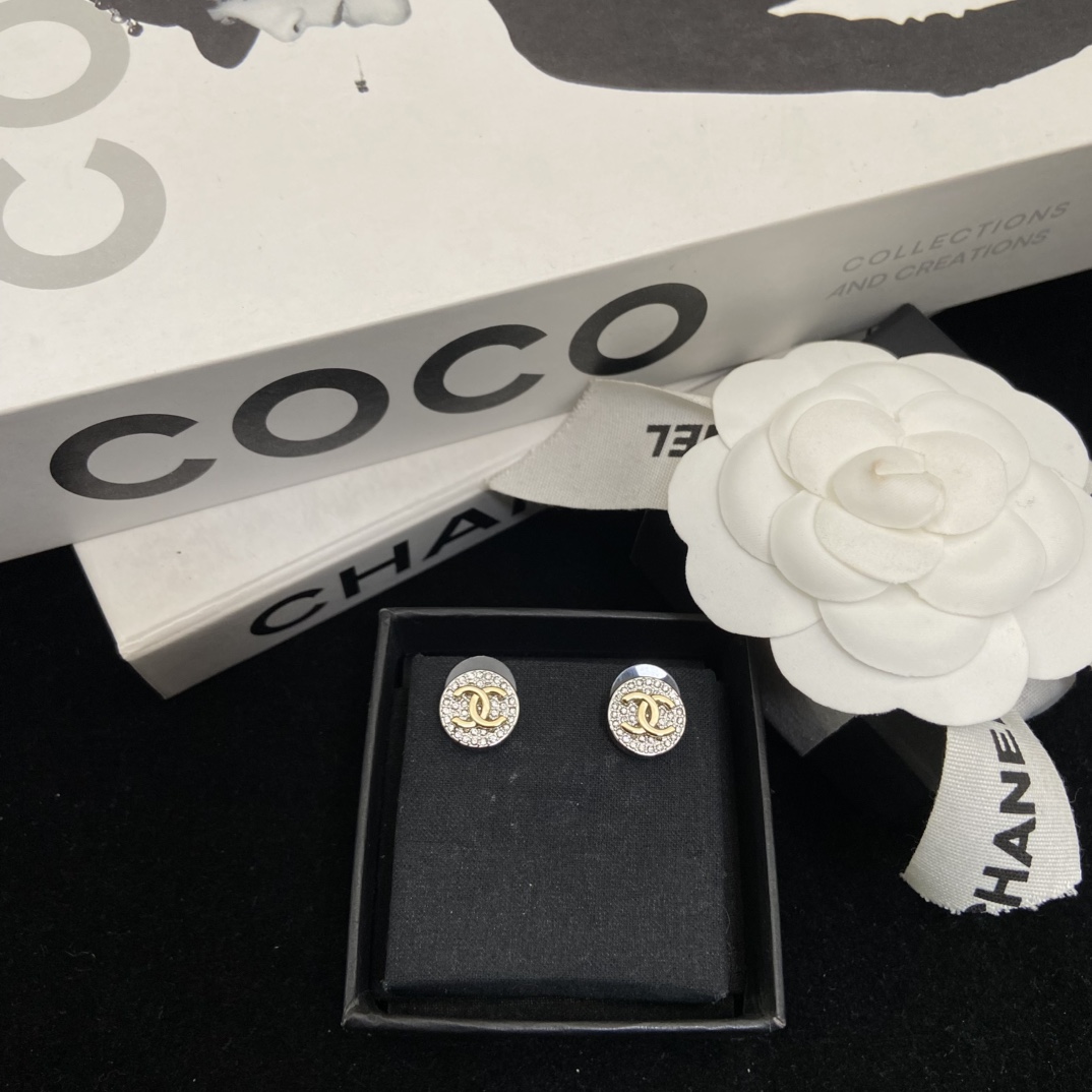 Chanel Chanel 耳饰