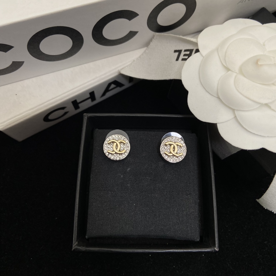 Chanel Chanel 耳饰