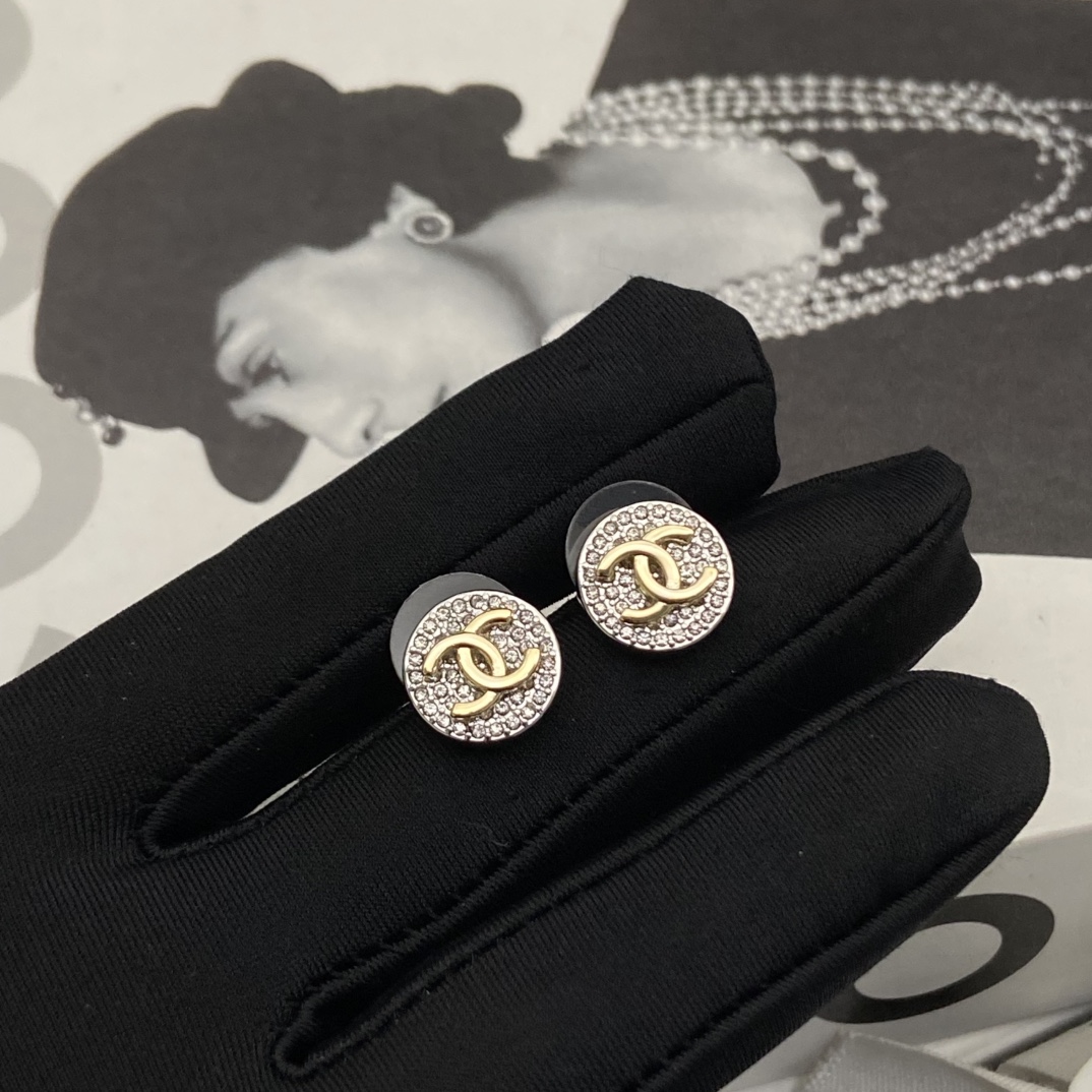 Chanel Chanel 耳饰