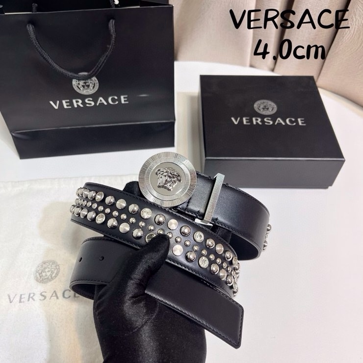 VERSACE 新款 牛皮革腰带，饰有铆钉和水晶装饰，采用Medusa Biggie搭扣和装饰腰带环，4