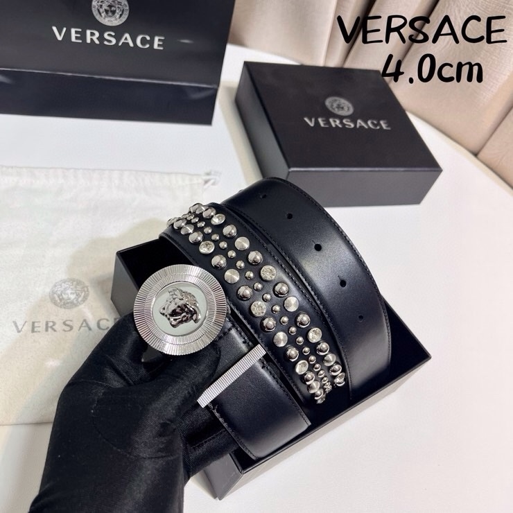 VERSACE 新款 牛皮革腰带，饰有铆钉和水晶装饰，采用Medusa Biggie搭扣和装饰腰带环，4