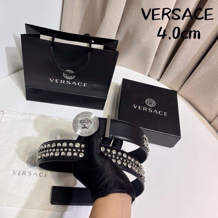 VERSACE 新款 牛皮革腰带，饰有铆钉和水晶装饰，采用Medusa Biggie搭扣和装饰腰带环，4