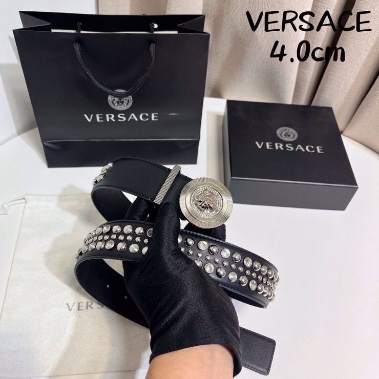 VERSACE 新款 牛皮革腰带，饰有铆钉和水晶装饰，采用Medusa Biggie搭扣和装饰腰带环，4