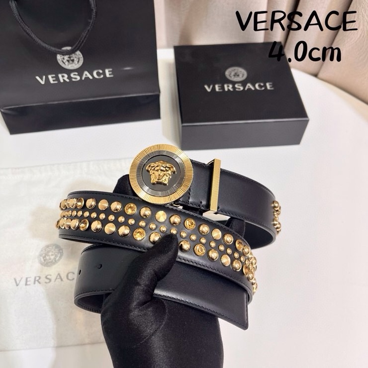 VERSACE 新款 牛皮革腰带，饰有铆钉和水晶装饰，采用Medusa Biggie搭扣和装饰腰带环，4
