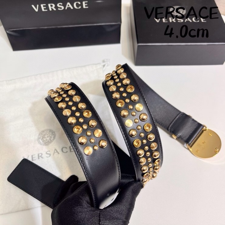 VERSACE 新款 牛皮革腰带，饰有铆钉和水晶装饰，采用Medusa Biggie搭扣和装饰腰带环，4