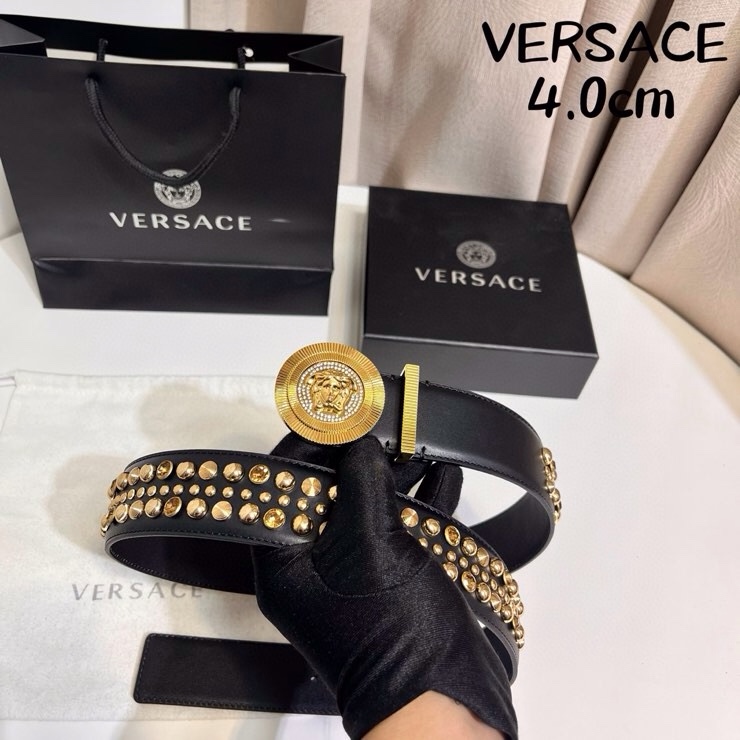 VERSACE 新款 牛皮革腰带，饰有铆钉和水晶装饰，采用Medusa Biggie搭扣和装饰腰带环，4