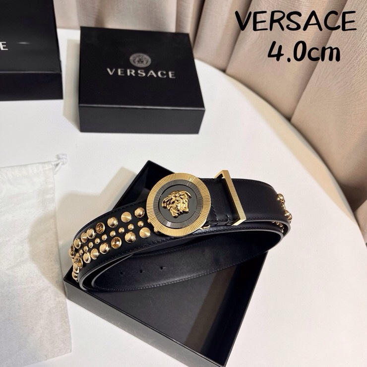 VERSACE 新款 牛皮革腰带，饰有铆钉和水晶装饰，采用Medusa Biggie搭扣和装饰腰带环，4
