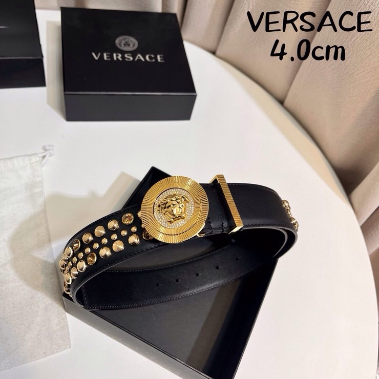 VERSACE 新款 牛皮革腰带，饰有铆钉和水晶装饰，采用Medusa Biggie搭扣和装饰腰带环，4