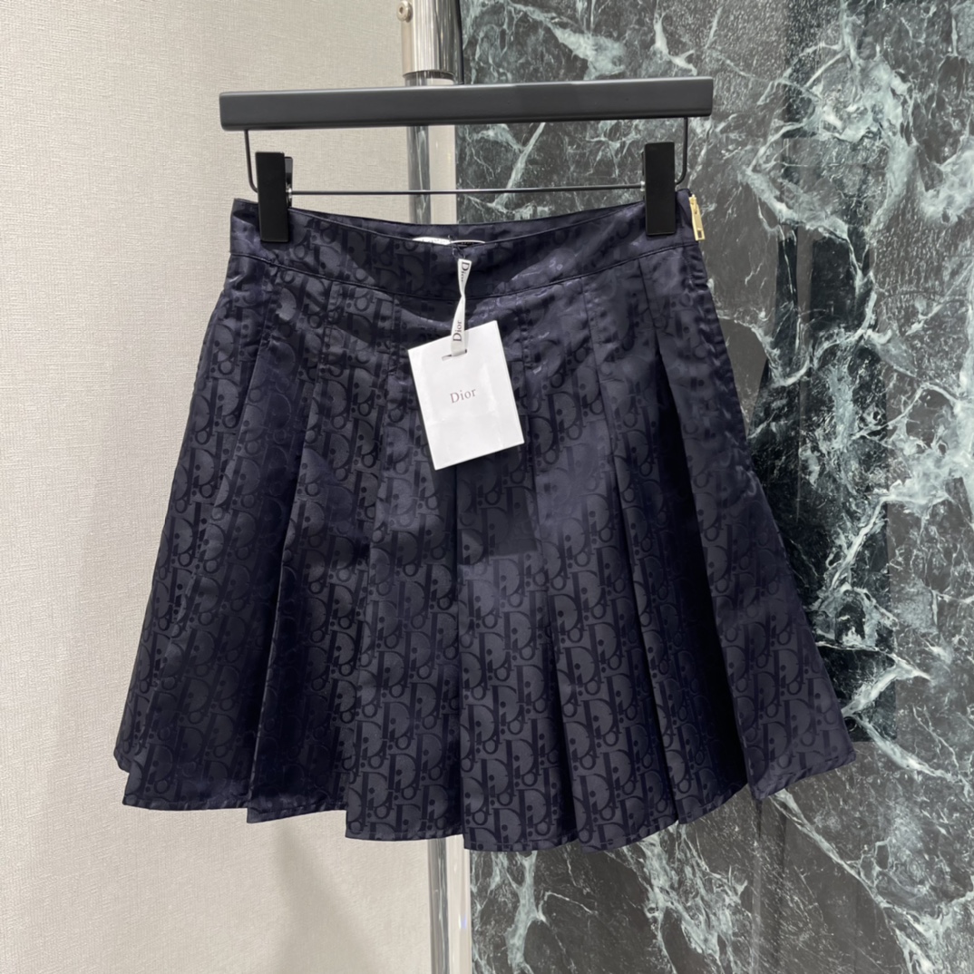 （半裙）Ｄ家 26早春新款 提花百褶裙 经典老花图案 品牌辨识度超高!暗纹低调显贵，百褶设计灵动优雅 裙