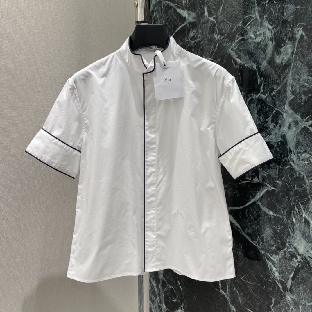 Ｄ家 26早春新款 黑色滚边短袖衬衫 简约设计+黑色滚边 细节感满满!高品质棉面料柔软舒适，通勤日常都能