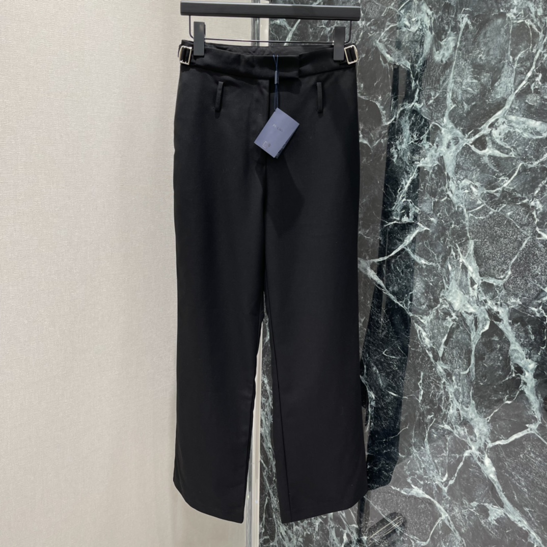 PD 26早春新款 高腰垂感西裤 采用抗皱垂感面料，直筒剪裁+腰带设计 简约又实用!高腰修饰腰线 垂感面