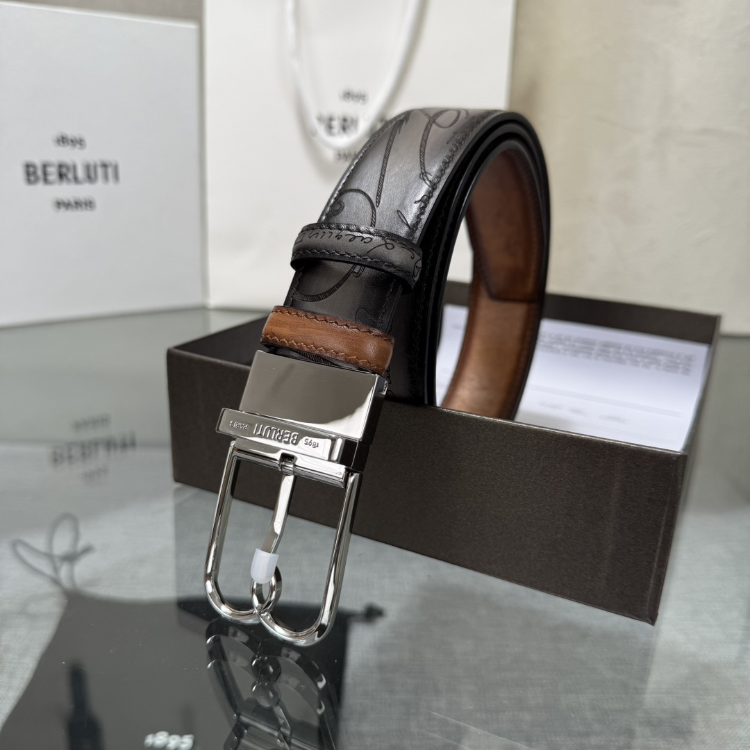 Berluti(伯尔鲁帝)经典Scritto书法纹皮带，巴黎1895年的匠艺传承，哑光小牛皮搭配银质针扣