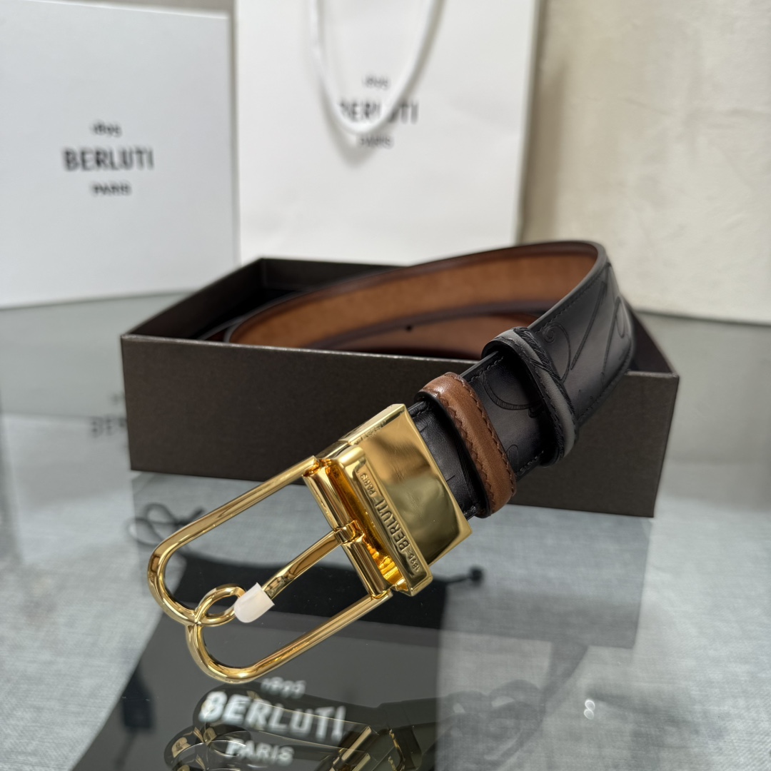 Berluti(伯尔鲁帝)经典Scritto书法纹皮带，巴黎1895年的匠艺传承，哑光小牛皮搭配银质针扣