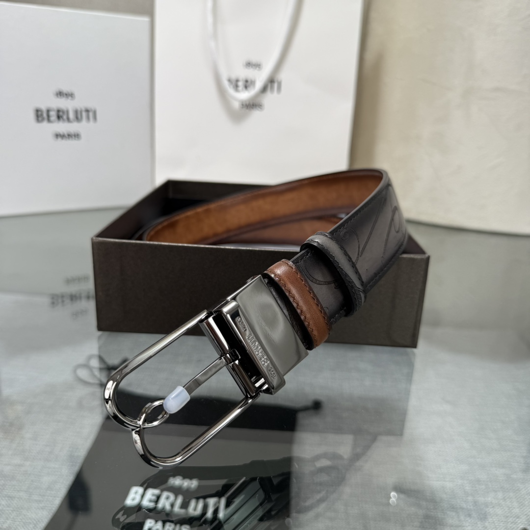 Berluti(伯尔鲁帝)经典Scritto书法纹皮带，巴黎1895年的匠艺传承，哑光小牛皮搭配银质针扣