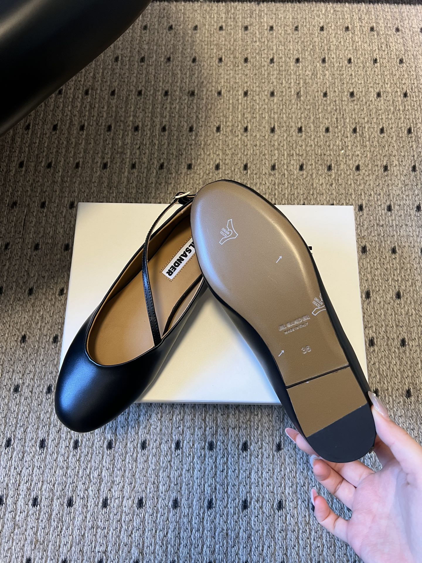 Jil sande* 26AW新款芭蕾舞鞋JIL SANDER芭蕾鞋｜把法式浪漫揉进极简风骨，交叉绑带的