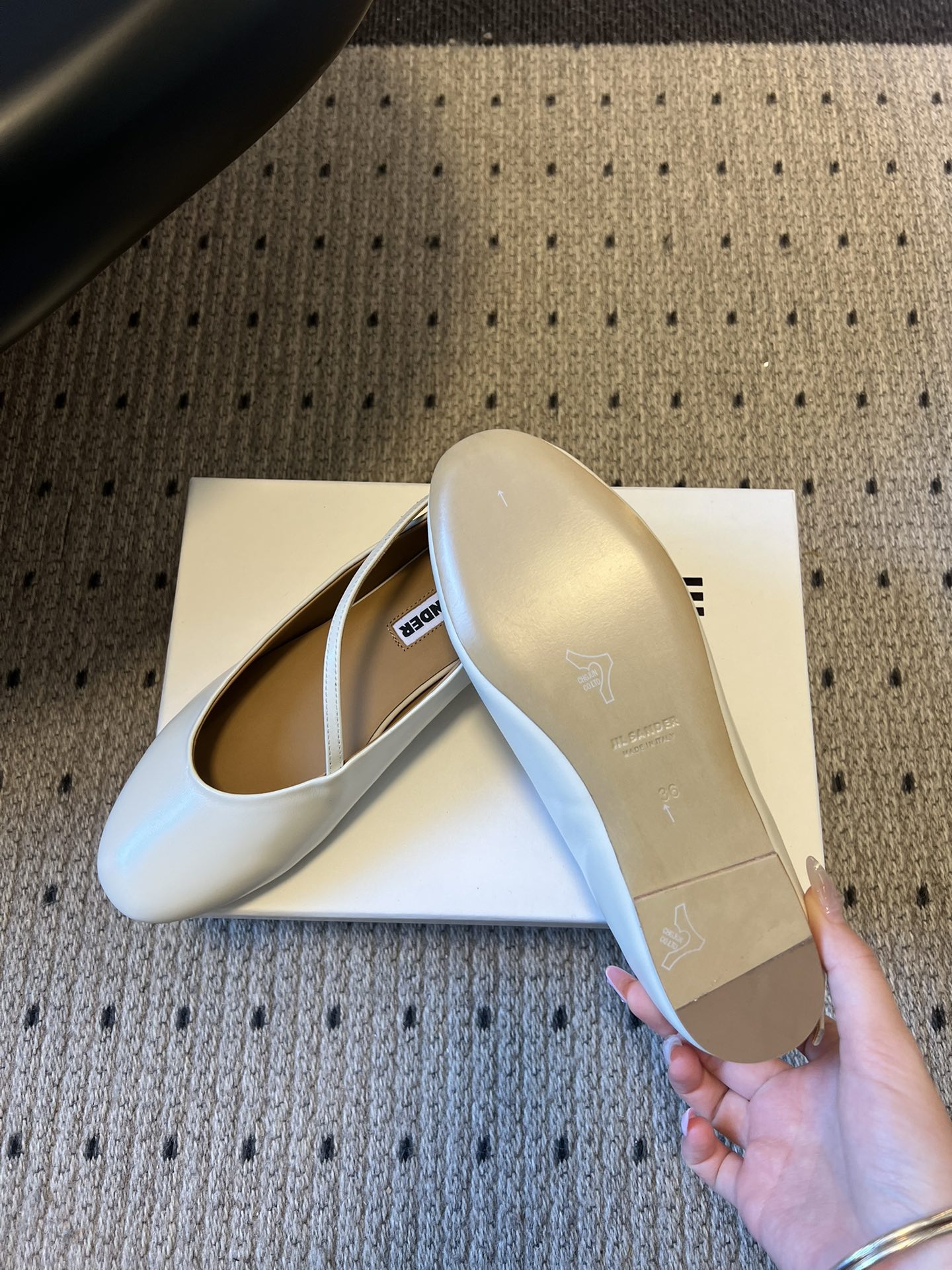 Jil sande* 26AW新款芭蕾舞鞋JIL SANDER芭蕾鞋｜把法式浪漫揉进极简风骨，交叉绑带的