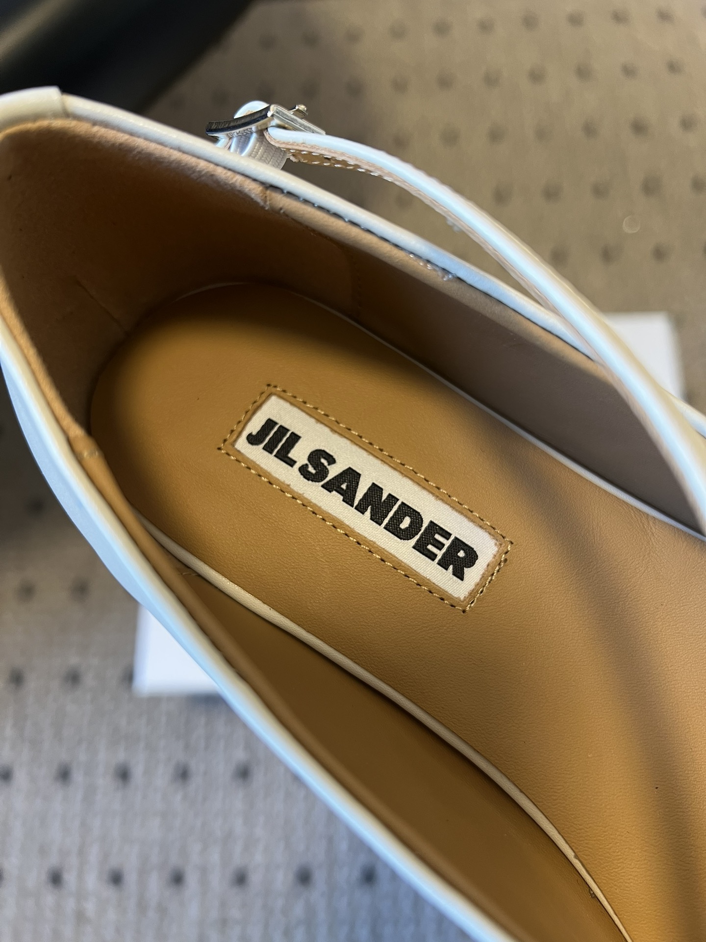 Jil sande* 26AW新款芭蕾舞鞋JIL SANDER芭蕾鞋｜把法式浪漫揉进极简风骨，交叉绑带的