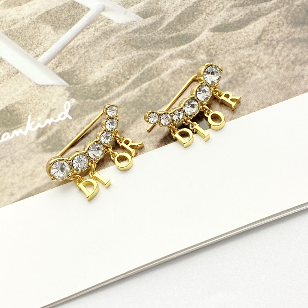 디올 귀걸이 133772 Dior Earrings 썸네일 이미지