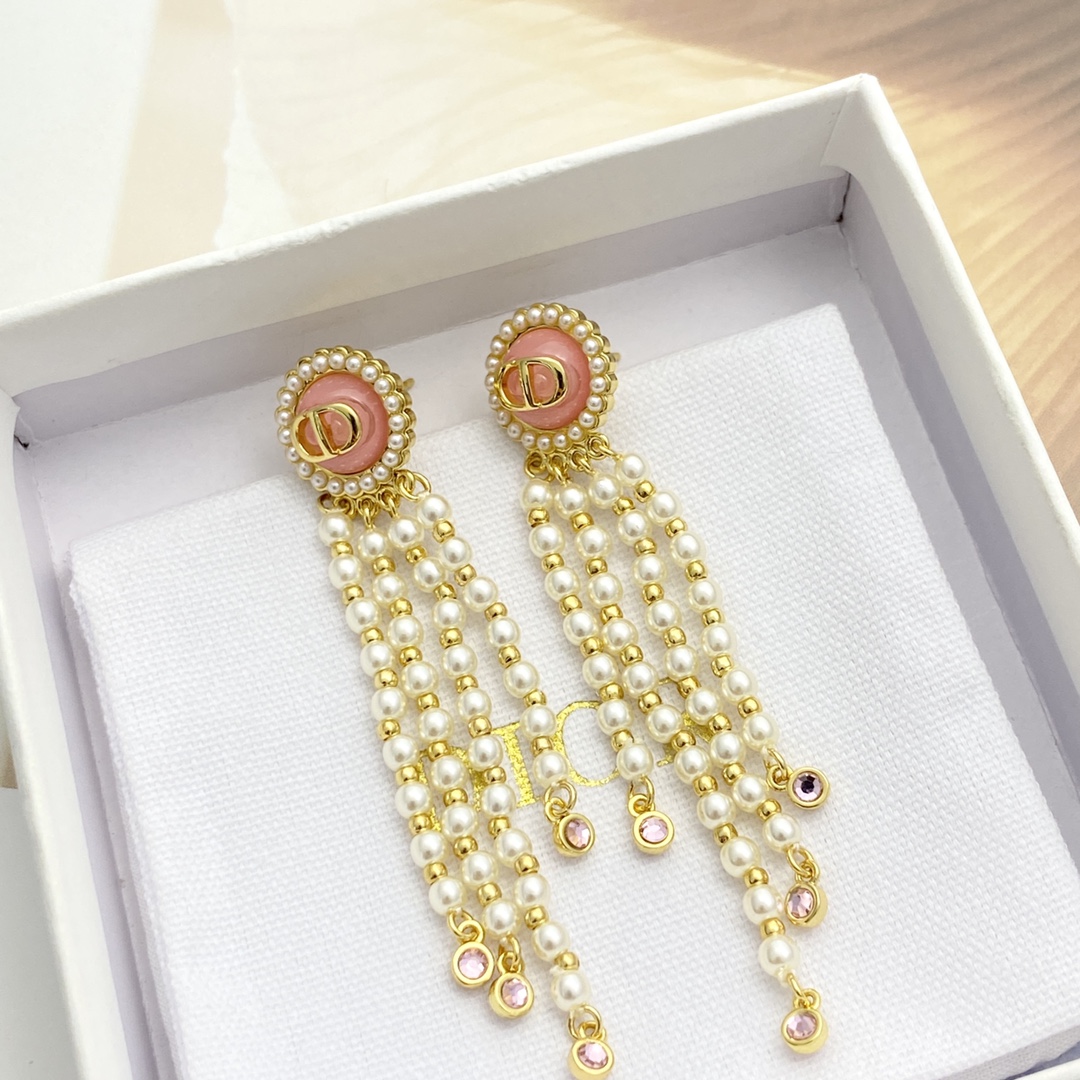 디올 귀걸이 133763 Dior Earrings 썸네일 이미지