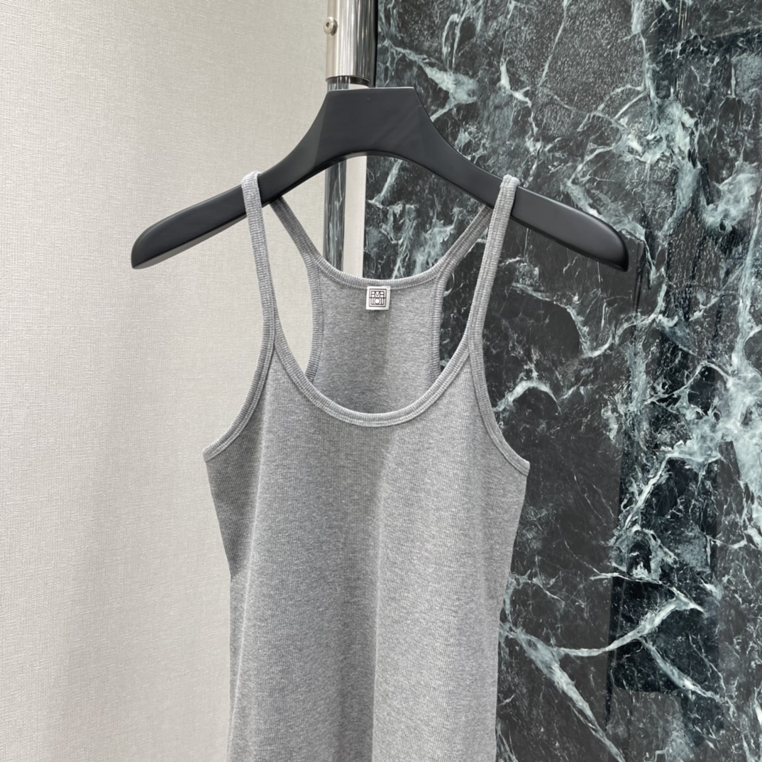 Toteme Scoop nec* 26早春新款 螺纹挂脖吊带 棉质面料弹性好 贴合舒适 挂脖+细肩带设