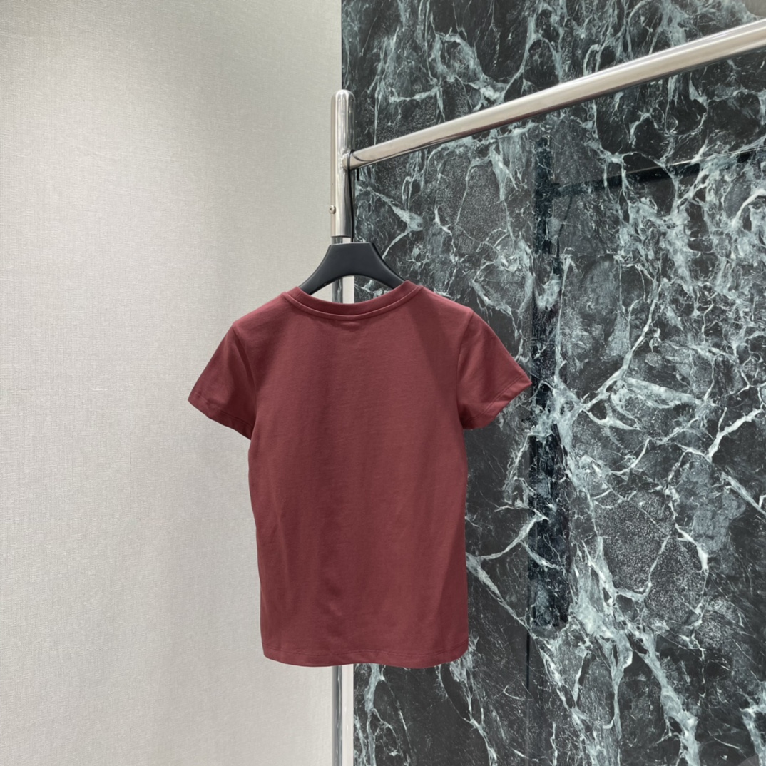 Gann 26早春新款 联名漫画T恤 迪士尼联名的漫画T恤 修身版型 辣妹风满满!正面黛丝鸭漫画图案 趣