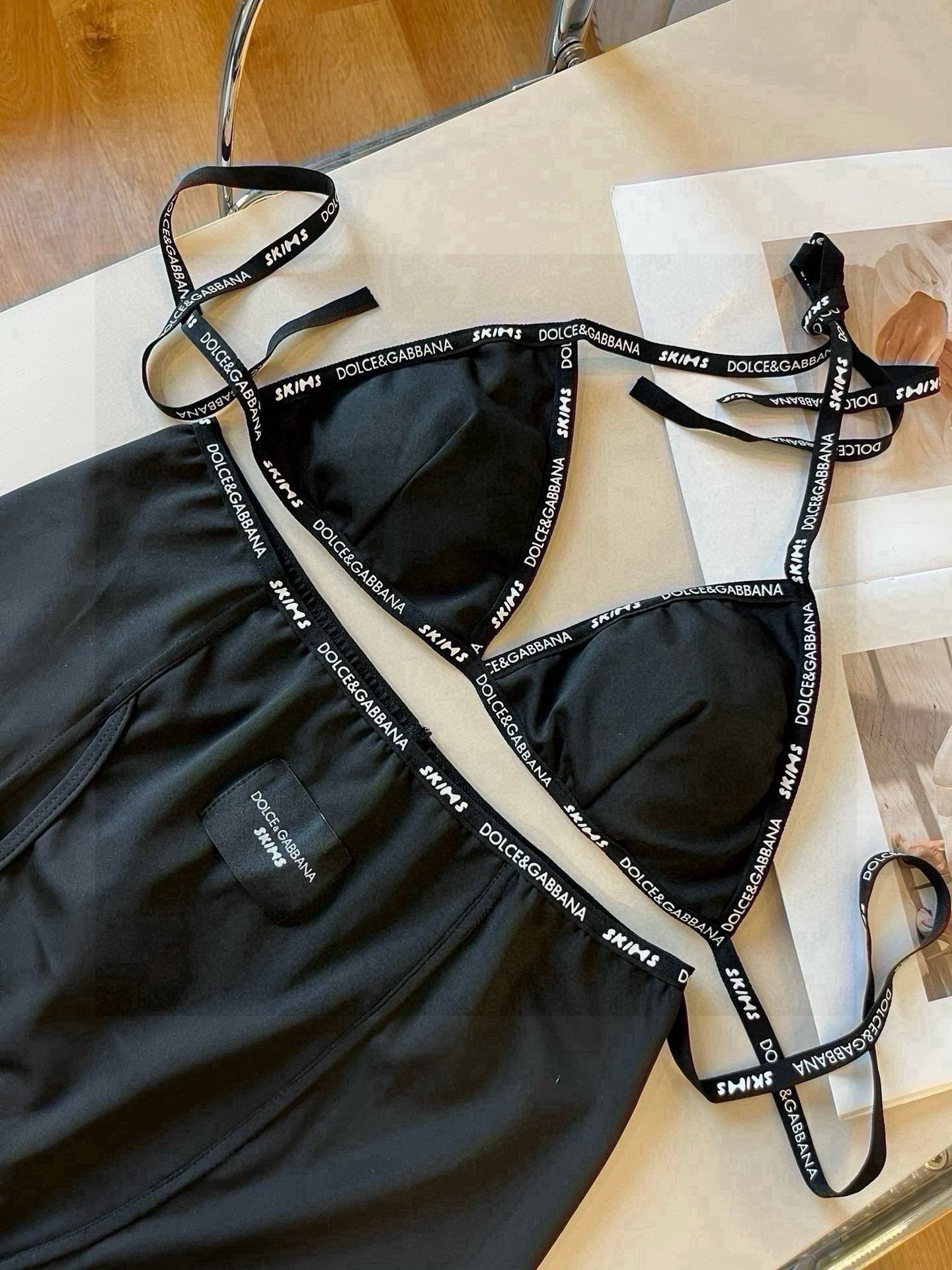 。D&G杜嘉班纳新款织带比基尼分体泳衣套装 黑色白色ＳＭＬ