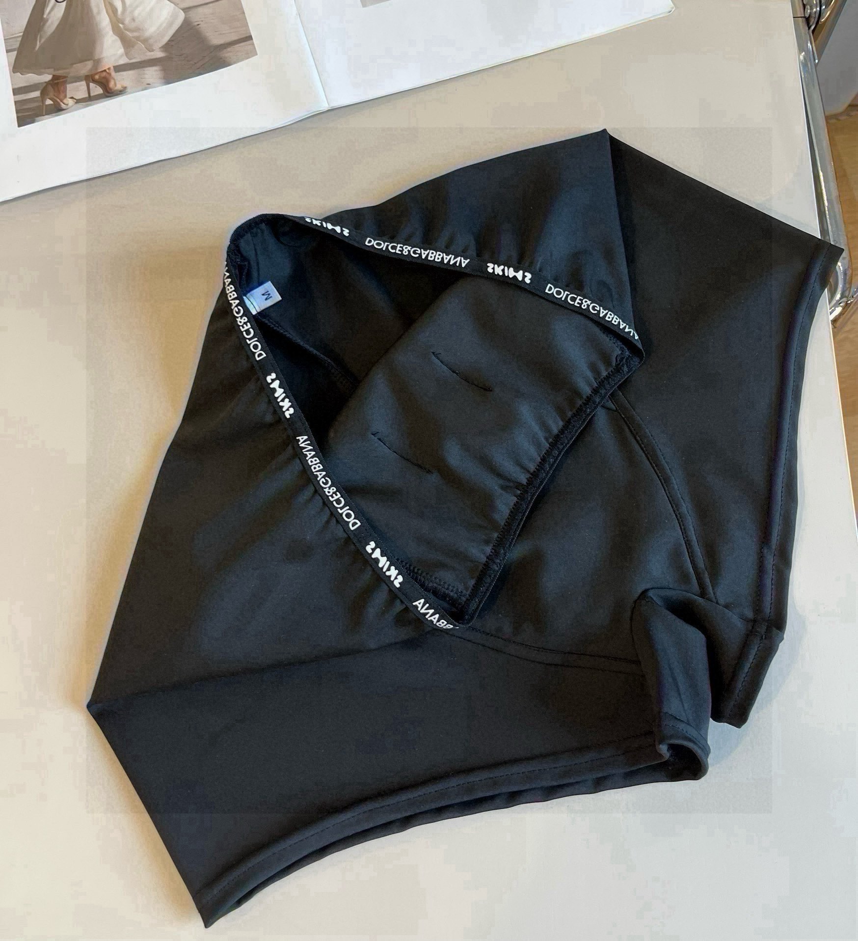 。D&G杜嘉班纳新款织带比基尼分体泳衣套装 黑色白色ＳＭＬ