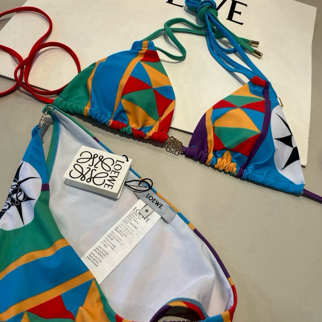 。罗意威LOEWE新款比基尼泳衣👙❤️😍🥰适合多种场景的游泳衣🏊‍♀️海边 游泳池 温泉 水上乐园 漂流