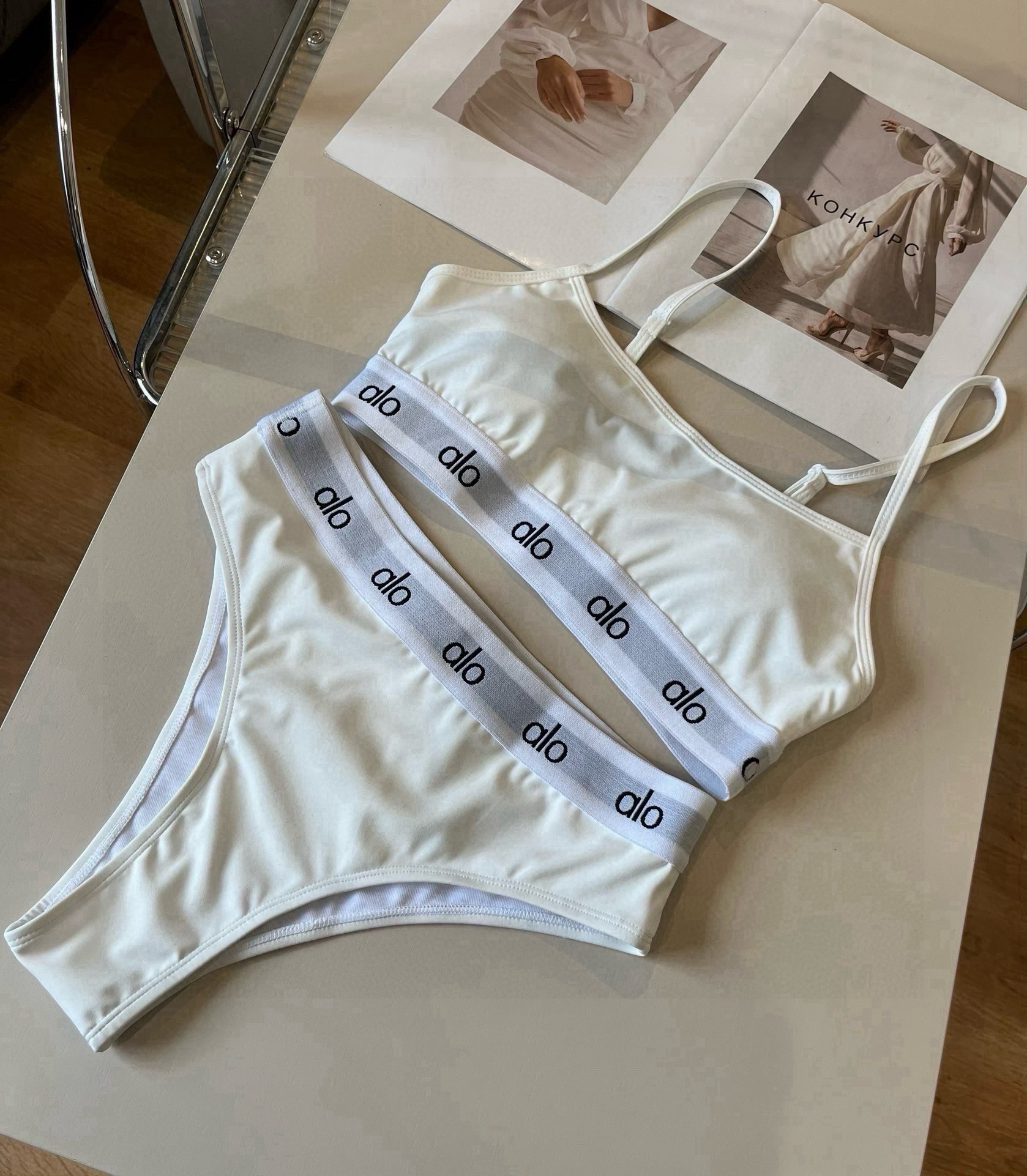 。alo潮牌分体比基尼泳衣，S M L