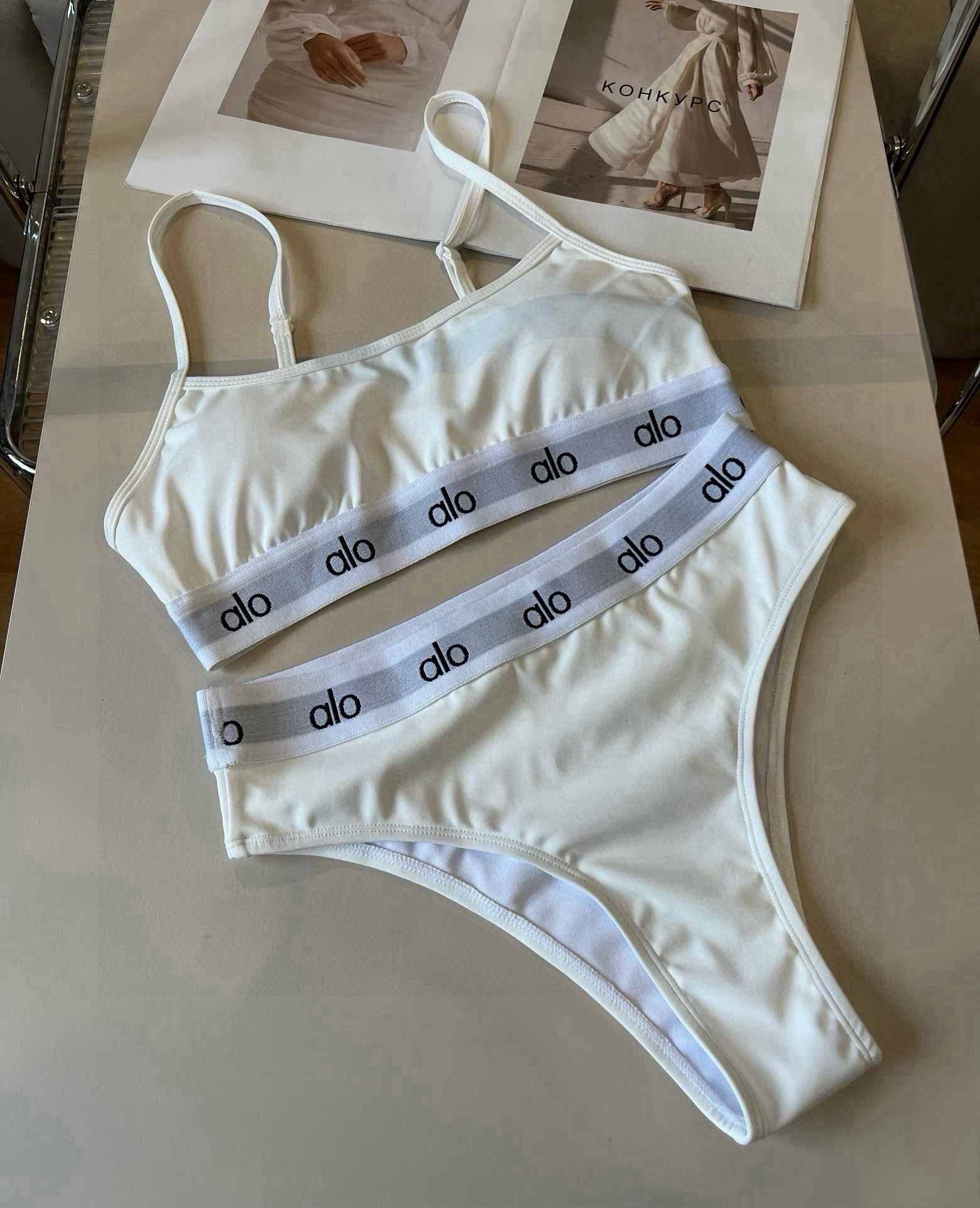 。alo潮牌分体比基尼泳衣，S M L