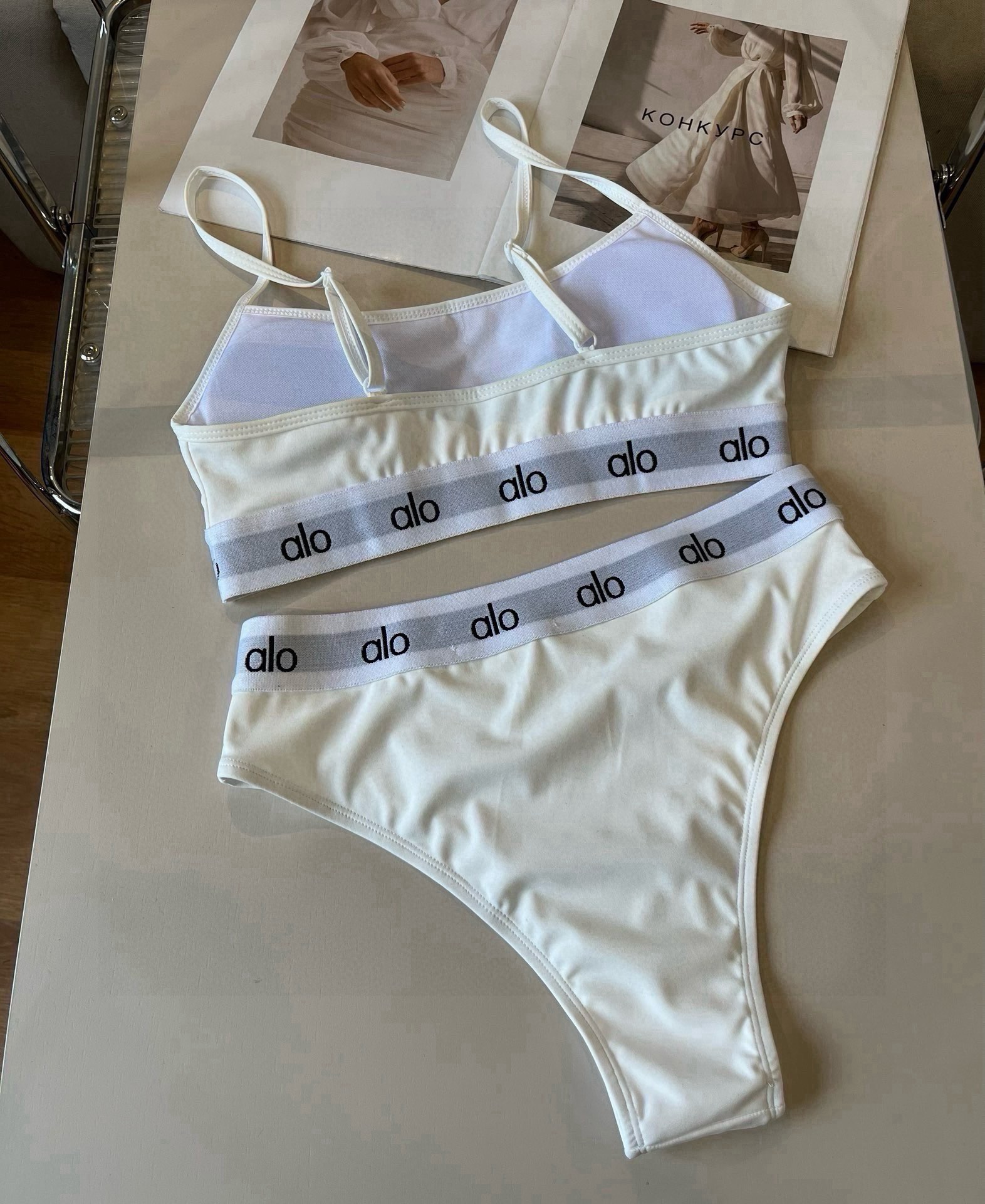 。alo潮牌分体比基尼泳衣，S M L