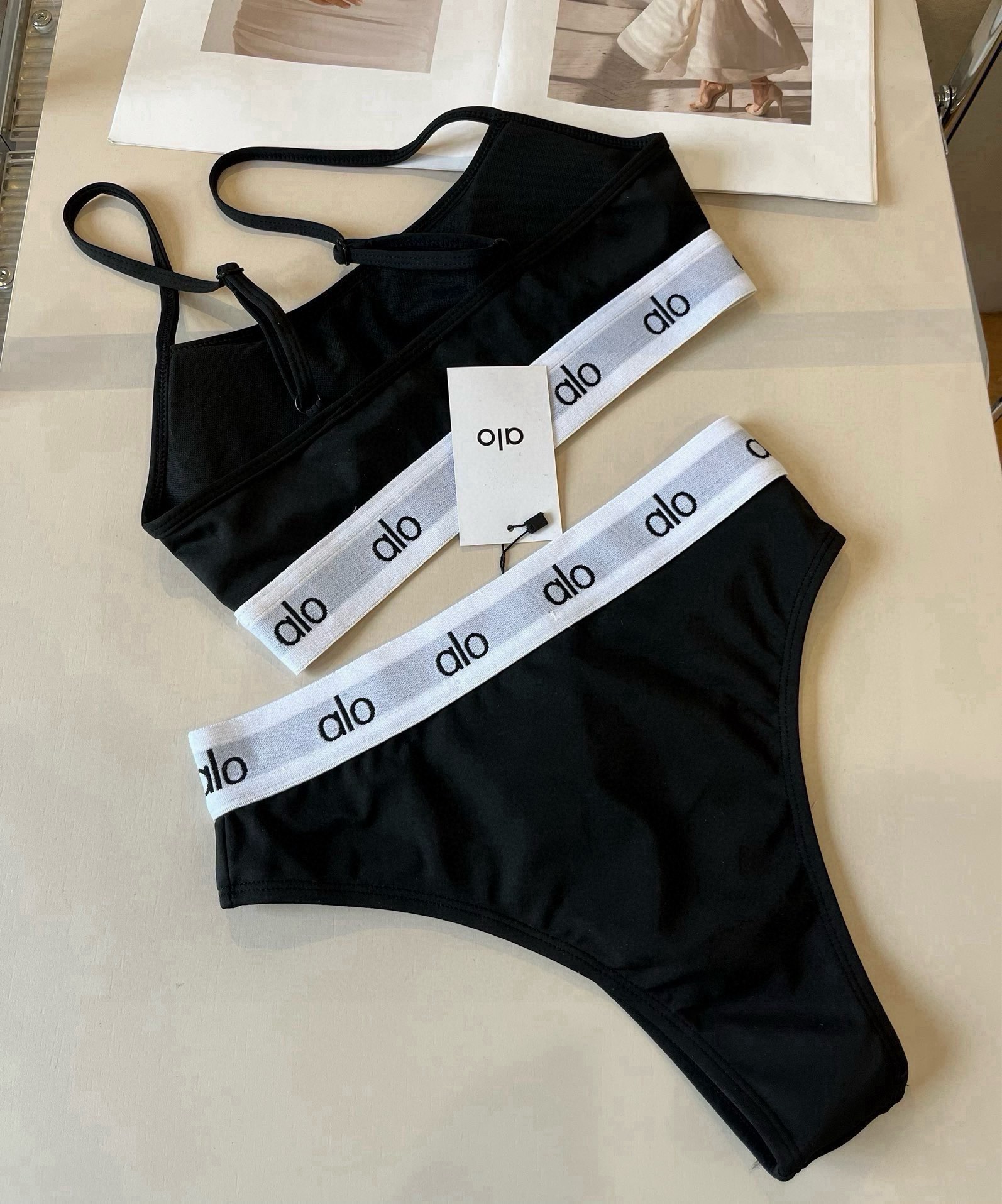 。alo潮牌分体比基尼泳衣，S M L