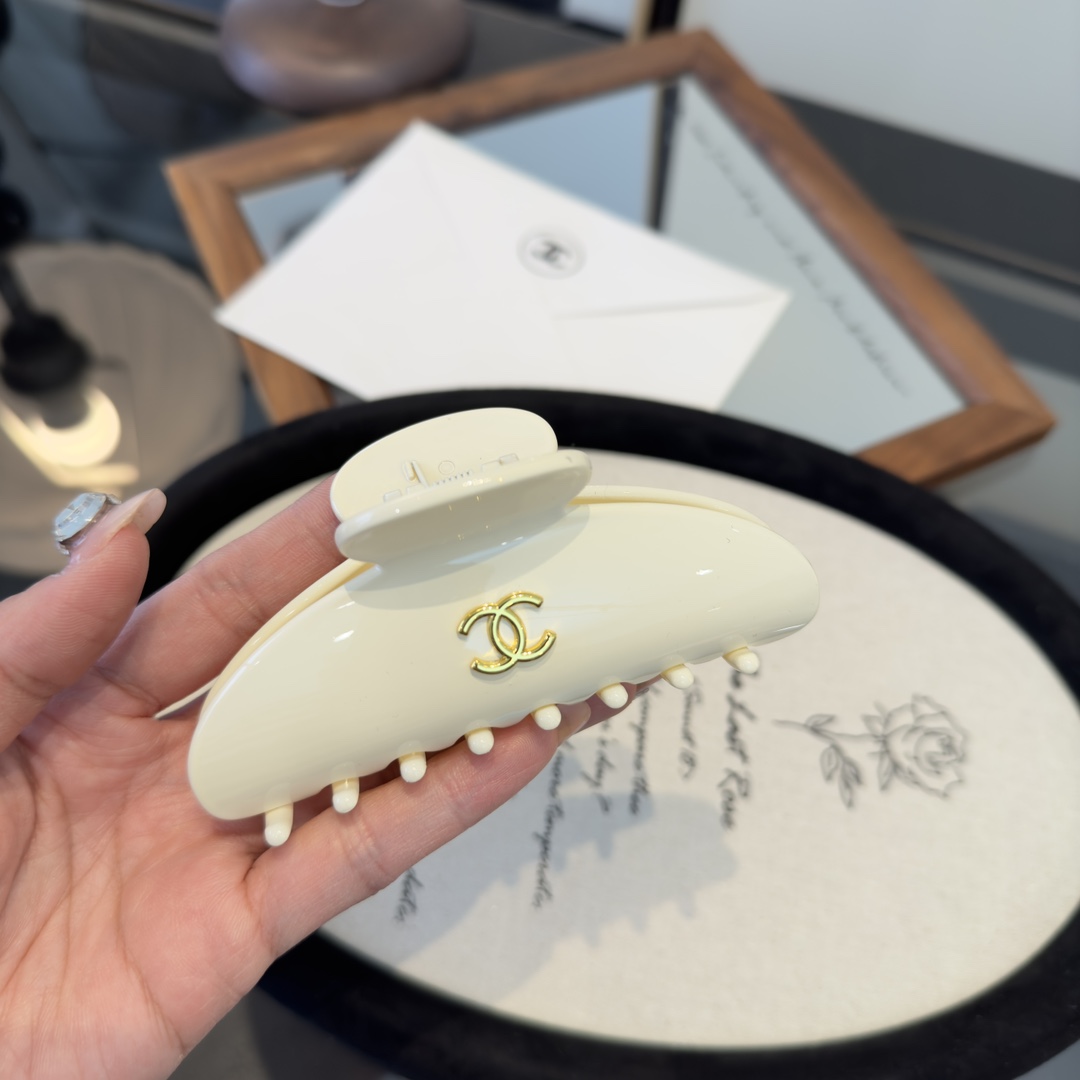 pChanel香奈儿发夹