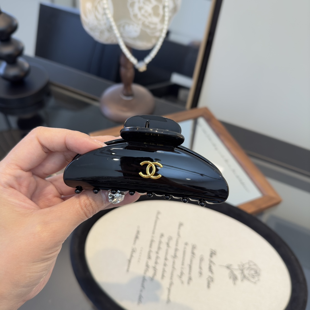 pChanel香奈儿发夹