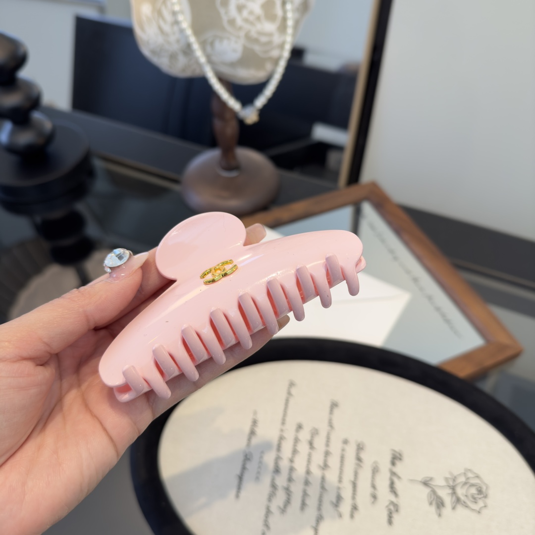 pChanel香奈儿发夹