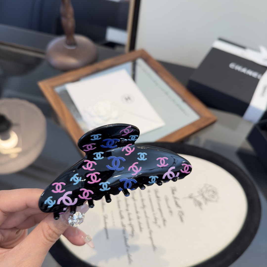 pChanel香奈儿发夹