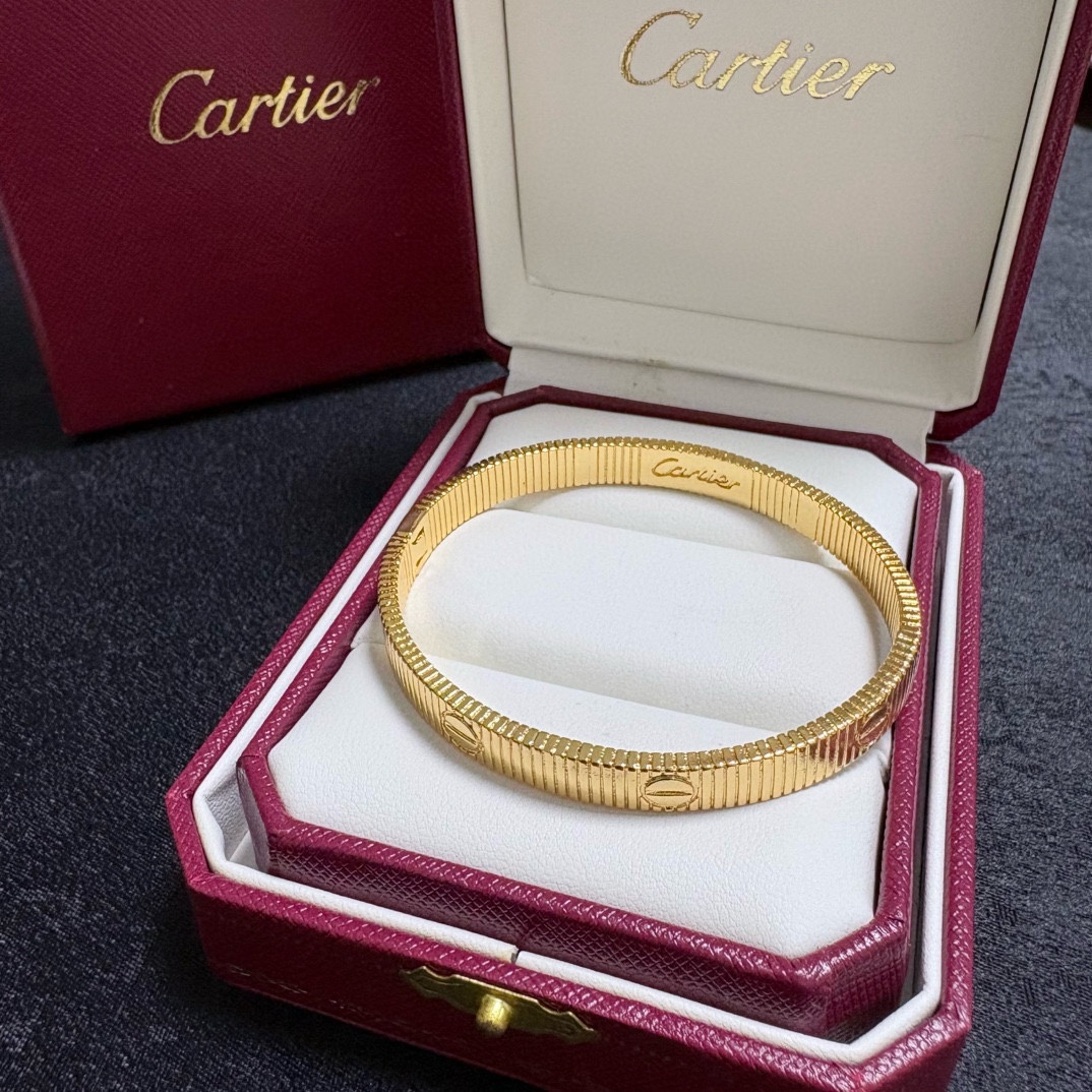 Cartier 新款 Cartier 卡地亚官网最新发布
