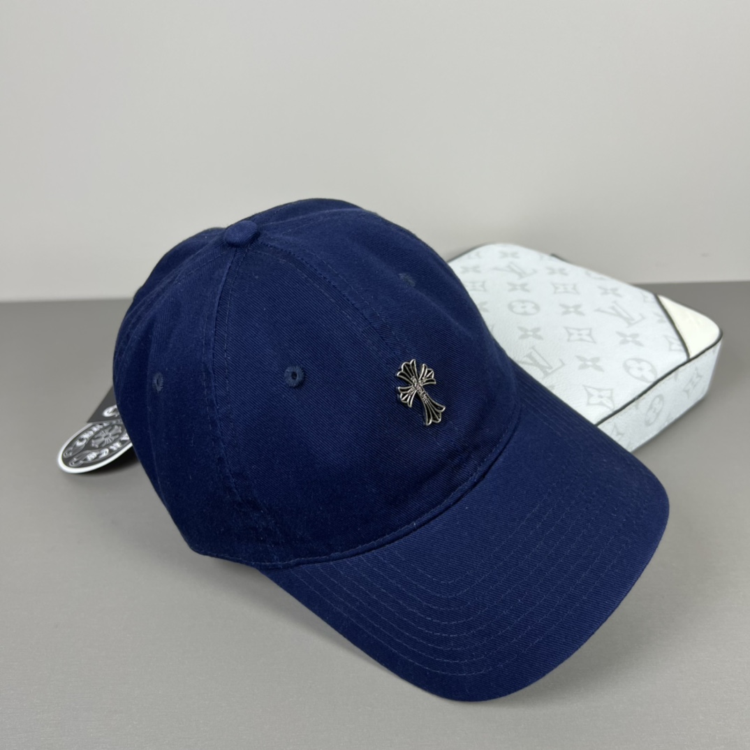 配防尘袋，克罗心最新时尚前卫的休闲设计风格，戴上头就是这样好看看哦，做工精细，男女同款！