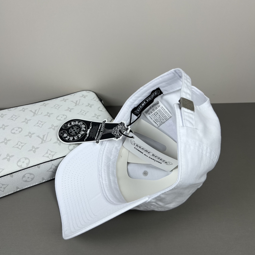 配防尘袋，克罗心最新时尚前卫的休闲设计风格，戴上头就是这样好看看哦，做工精细，男女同款！