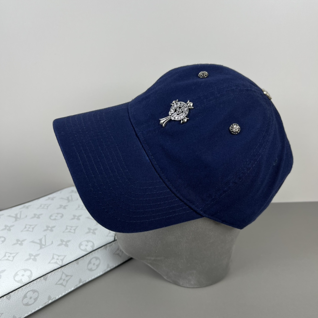 配防尘袋，克罗心最新时尚前卫的休闲设计风格，戴上头就是这样好看看哦，做工精细，男女同款！