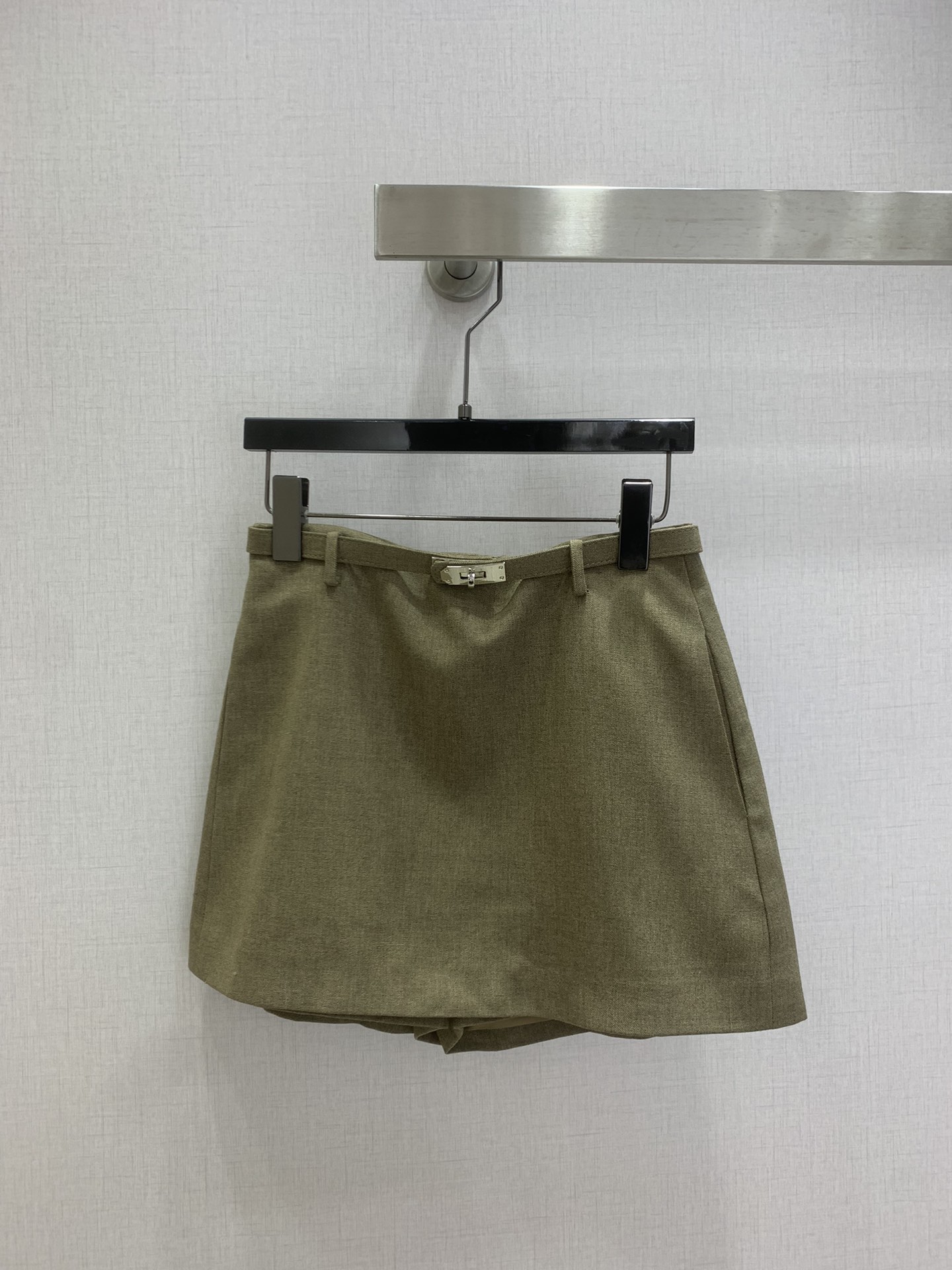 NO:740034,Highly recommended 26 early spring new style belted double-layer culottes, three colors SMLXzl code, high quality ABC,,skirts,19860909强烈推荐 26早春新款 腰带双层裤裙 三个色 SMLXzl码 高品质ABC,,skirts,,Women's clothing