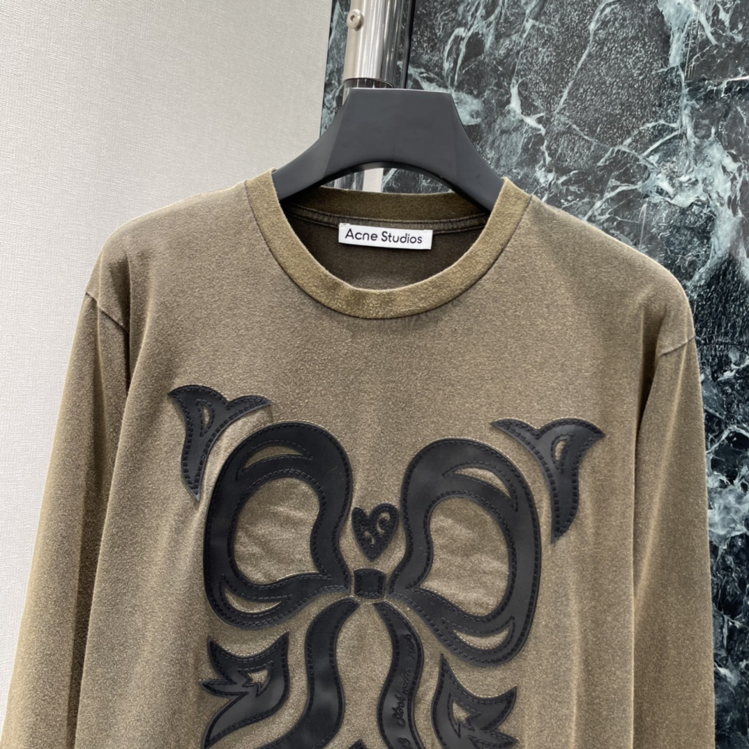 Ac 26春夏新款 龙纹长袖T恤 深咖色复古做旧 胸前龙纹刺绣超有辨识度 低调又有设计感 宽松版型 日常