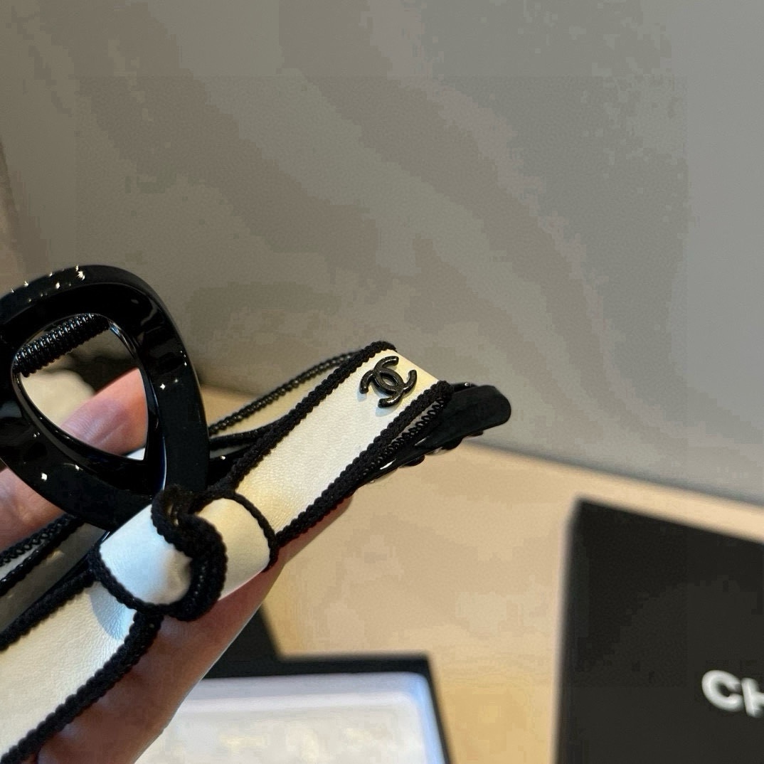 pChanel香奈儿发夹